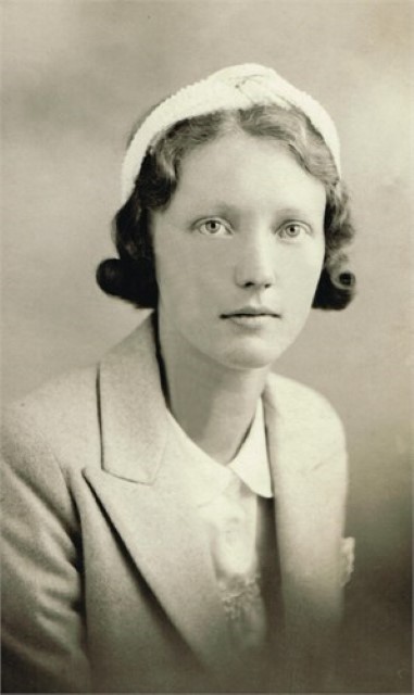 Elsie Adams
