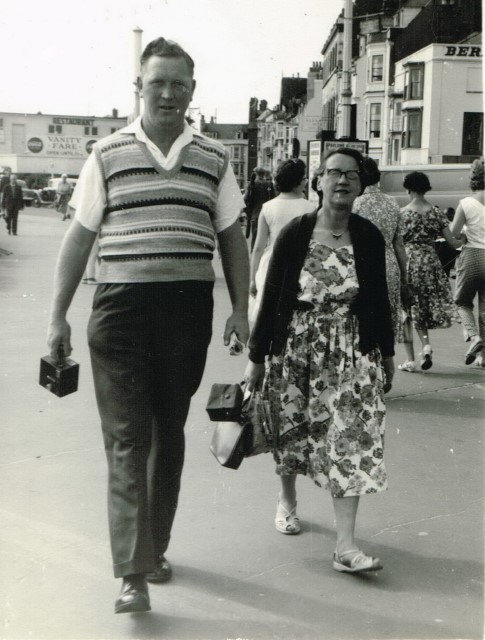 Uncle Stan and Auntie Edie 003
