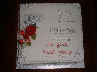 Audrey and Ronald Benson - Silver wedding cake
