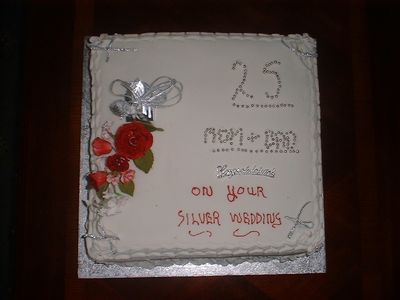 Audrey and Ronald Benson - Silver wedding cake
