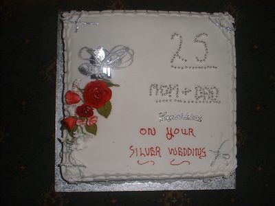 Audrey and Ronald Benson - Silver wedding cake
