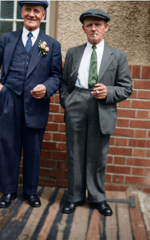 Albert Poole (Little Grandad) on Right Outside Of The New Inns Blackheath
