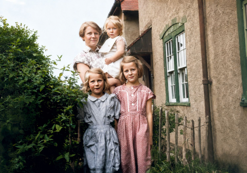 Christine - Mal And Pam Adams
