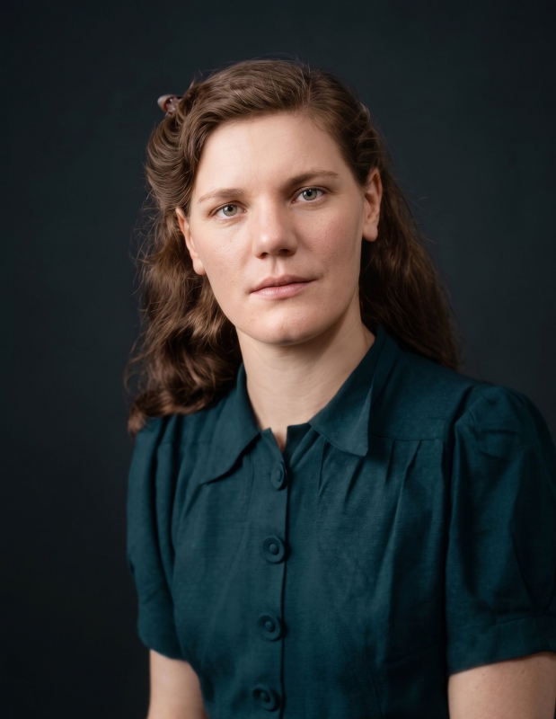 Doreen Adams - Portrait
