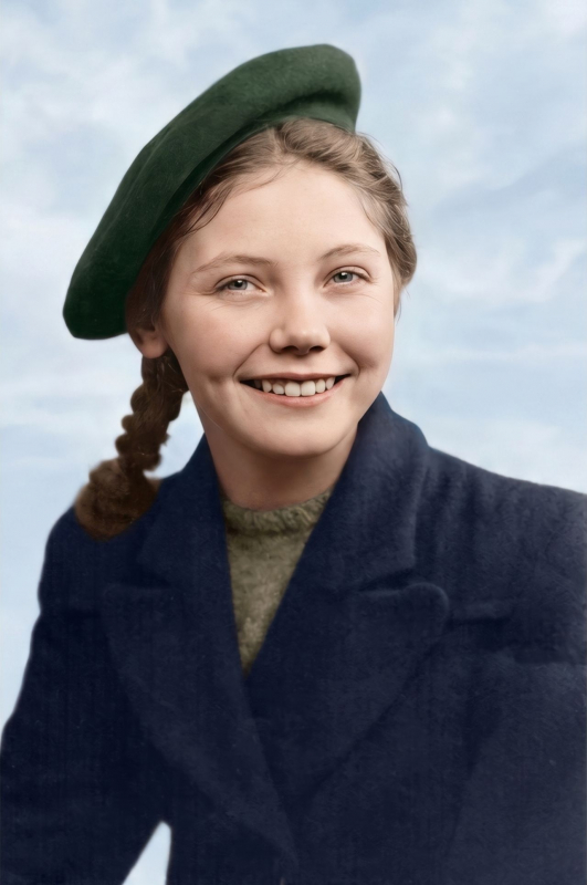 Janet Adams wearing Tammi Shanter
