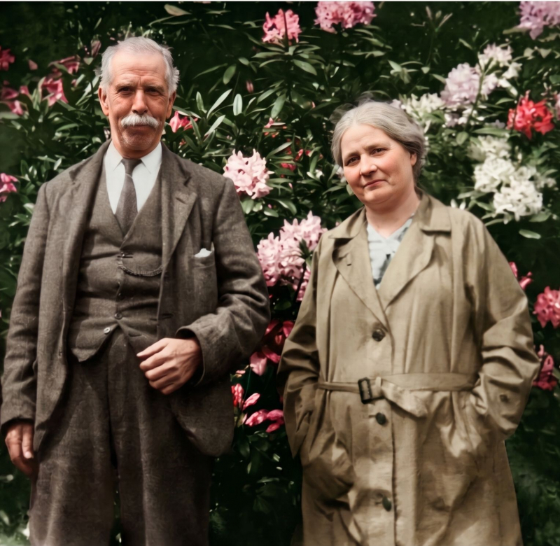 John and Mary Bradnock
