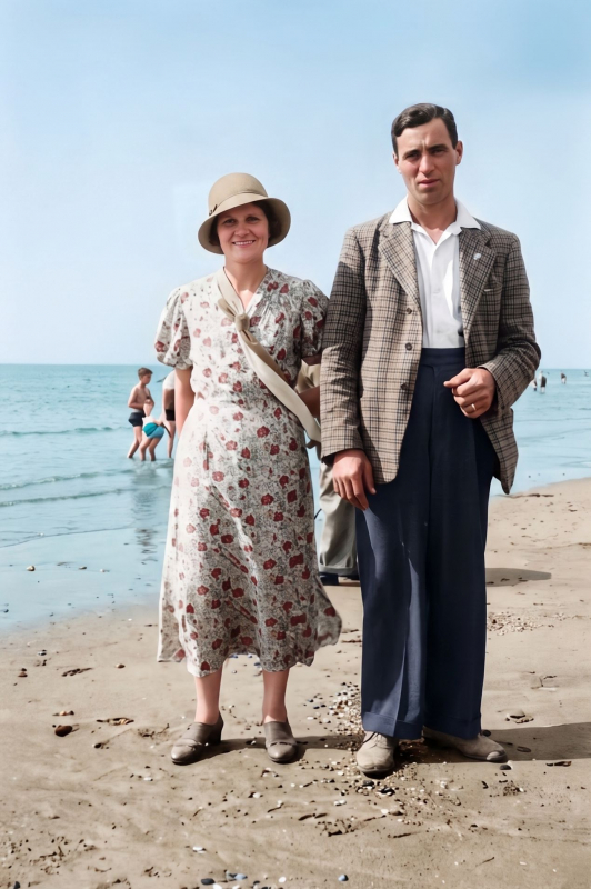 May Neale and Fred Hall - 012

