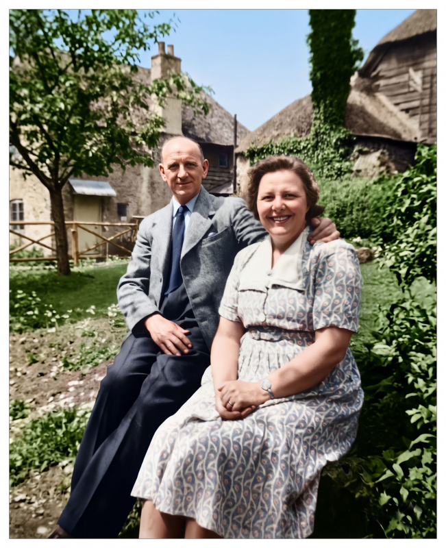 Ted and Cissie Siviter at Torquay 1
