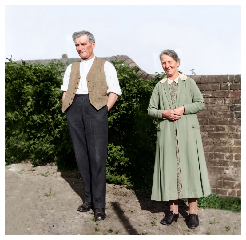 William James Grandad and Granny Price 1
