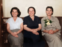 Muriel_Grosvenor_on_Right.jpg